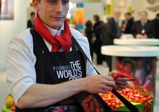 Distribuzione di peperoni dolci Angello, vincitori dell'edizione 2012 del FLIA-Fruit Logistica Innovation Award.