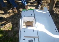 "L'involucro esterno del "TRIPOL" e' impermeabile, consente un buon isolamento termico e permette ai bombi una resa di lavoro eccellente."