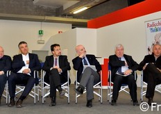 Il parterre selezionato dei partecipanti al convegno. Da sinistra: Angelo Squizzato, Carlo Alberto Tesserin, Paolo Manzan, Luca Valdetara, Cesare Bello', Luciano Trentini, Lucio Tiozzo e Giuseppe Boscolo.