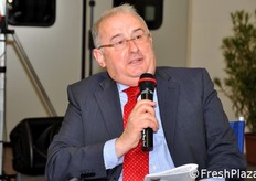 Angelo Squizzato, giornalista televisivo esperto in comunicazione.