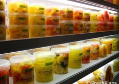 L'offerta commerciale comprende confezioni di capacita' variabile, da 120 ml, 160 ml, 180 ml, 240 ml, 280 ml, 365 ml, 520 ml, 550 ml, 580 ml, 670 ml, 850 ml.