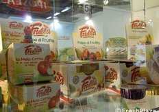 Il prodotto piu' famoso di Natura Nuova e' la polpa di frutta nella vaschetta di alluminio da 100 grammi, nelle due linee (biologica a marchio Natura Nuova e convenzionale a marchio Frulla').