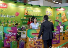 Noberasco ha portato al Cibus di Parma Fruttime, un modo innovativo di gustare la frutta, racchiusa in pratiche bustine da 30 grammi, allegre, colorate, facilmente richiudibili. La formulazione e' semplice: solo 100% di frutta a cubetti, senza zuccheri aggiunti, senza pectine, coloranti, gelificanti o succhi di mela, nelle quattro varianti: albicocca, prugna, pera e frutti di bosco.