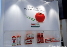 Il sistema di rintracciabilita' di Pomi' si chiama Pomitrace: al consumatore basta andare sul sito www.pomitrace.it, scegliere il prodotto e inserire i dati richiesti per risalire a ogni singolo produttore e visualizzare la provenienza della materia prima impiegata.