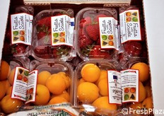 La distribuzione gratuita di frutta e verdura fresca nel Lazio ha interessato 73.728 ragazzi di 396 scuole primarie, per un totale di 493.978 kg di frutta e verdura (6,7 kg per alunno nel corso dell'anno scolastico). Tutta la frutta e verdura e' fornita in confezioni monodose, con particolare attenzione all'impatto ambientale, utilizzando imballaggi primari interamente biodegradabili e/o compostabili.