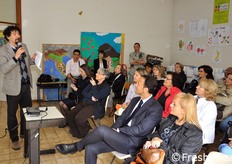 L'avvio dei lavori della conferenza stampa. Presenti in sala: docenti, genitori e giornalisti. I lavori sono stati coordinati da Daniele De Leo.