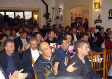 Uno scorcio sull'affollata sala.