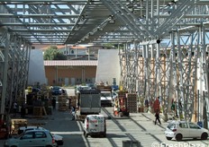 Giunti al 1996, si e' deliberato che la citta' di Reggio Calabria avesse bisogno di una struttura piu' adeguata. Ed ecco nascere il progetto del nuovo mercato ortofrutticolo all'ingrosso in zona San Gregorio, finora pero' mai portato a termine.