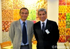 Il Prof. Riccardo Guidetti del Dipartimento di Ingegneria Agraria dell'Universita' degli Studi di Milano, insieme a Giacomo Suglia (APEO e FruitImprese).