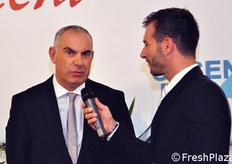 "Da parte sua, l'ideatore e organizzatore dell'evento, Rosario Sallemi, ha dichiarato: "Sono molto soddisfatto e felice per l'ottima partecipazione all'evento, cosa che mi rende fiducioso circa un rilancio dell'intera regione Siciliana"."