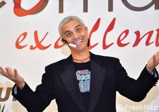 Un momento della performance comica.