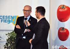 Sul palco e' poi salito Paolo Orlando, nuovo Delegato Regionale Emilia Romagna della Parent Project Onlus, un'associazione di genitori che lottano contro la grave e rara malattia della distrofia muscolare di Duchenne e Becker. L'evento Tomato Excellent ha scelto di sostenere questa Onlus.