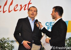 "A sua volta, Luigi Bianchi di Cesena Fiera ha dichiarato: "Siamo lieti di aver accolto qui a Macfrut l'iniziativa del Tomato Excellent e speriamo che tale evento costituisca l'inizio di un lungo percorso insieme"."