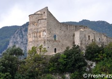 Le rovine di un'antica chiesa.