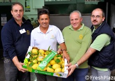 Foto di gruppo. Da sinistra a destra: Giovanni De Riso (responsabile acquisti), Carlo De Riso (amministratore e responsabile commerciale), Evaristo De Riso (responsabile del magazzino) e Fabrizio De Iuliis (amministrazione).