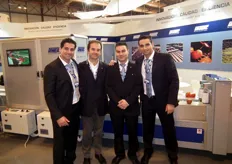 Foto di gruppo presso lo stand UNITEC. Il secondo da sinistra e' Luca Montanari, marketing manager dell'azienda.