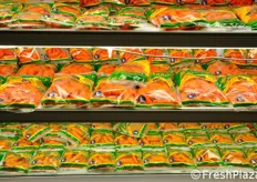 L'azienda Aureli Mario ha saputo innovare nel proprio segmento di prodotto, rappresentato dagli ortaggi, tra cui spicca la carota. In foto, baby carote da consumare come snack.