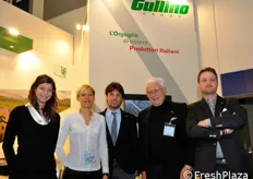 Foto di gruppo presso lo stand del gruppo piemontese Gullino. Da sinistra: Giulia Fumagalli, Daniela Ballatore, Armando Peirone, Attilio Gullino e Saverio Principiano.