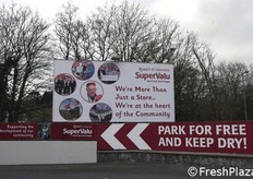 L'accesso al parcheggio del punto vendita SuperValu di Glanmire (Cork).