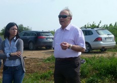 Afferma il Prof. Montemurro che negli agrumeti non occorre praticare la totale soppressione delle malerbe.