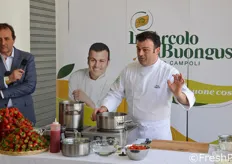"Lo chef televisivo Fabio Campoli si e' esibito in uno "show cooking"."