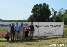La squadra Syngenta presso il sito Operation Pollinator.