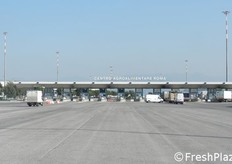 Il piazzale ingressi.