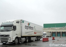 La seconda giornata ha inizio con la visita al magazzino Agrintesa di Bagnacavallo (RA), inaugurato circa un anno e mezzo fa.