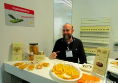 "Marco Campobasso orgoglioso delle sue "Fette di Sole" - fette d'arancia essiccate da consumare come spuntino - nominate per il FLIA - Fruit Logistica Innovation Award 2014."