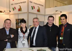 Da sinistra a destra: Francis Bouvyuenez, la hostess Martina, Jean Claude Constantin, Laurent Rossier e Youness Elorch.