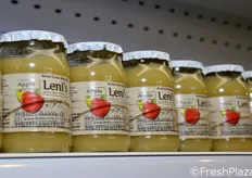 VOG Products ha colto l'occasione di Fruit Logistica 2014 per lanciare una nuova referenza del suo assortimento: la mousse di mela in vasetto di vetro da 150 grammi.