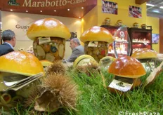 La ditta Marabotto produce e confeziona sin dal 1951 con cura artigianale i sapori del grande tradizione italiana specialita' alimentari come funghi, tartufi, pasta, salse.