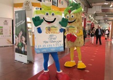 "Incontri "stuzzicanti" nei padiglioni di Cibus 2014."