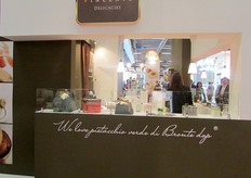 Lo stand della Vincente Delicacies, impresa dolciaria siciliana specializzata in prodotti di pasticceria di alta qualita' alla mandorla, con pasta di mandorla, agli agrumi e al pistacchio di Sicilia.