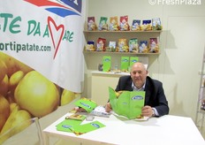 Sempre attento all'innovazione varietale, Giuseppe Torti coltiva e commercializza anche la patata viola, ricca di antociani.