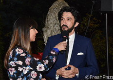 "La parola e' passata poi al direttore Bestack, Claudio Dall'Agata, il quale ha sottolineato: "Per Bestack, che produce contenitori, la Grande Bellezza e' l'ortofrutta made in Italy. Oggi l'imballaggio che la contiene deve essere in grado di andare oltre le mere esigenze di protezione della merce, diventando ambasciatore di valori, tipicita', qualita', insomma del meglio che il nostro Paese sa offrire nel mondo, nell'agroalimentare cosi' come in tanti altri settori."