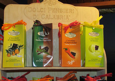 "E il peperoncino e' ingrediente anche dei prodotti a marchio "Dolci pensieri di Calabria"."