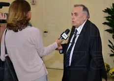 Intervista televisiva a Domenico Scarpellini da parte della giornalista Claudia D'Angelo di Teleromagna.