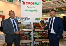 Il presidente di Apofruit, Mirco Zanotti, insieme al responsabile marketing Gianluca Casadio.