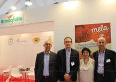 Nello stand Assortofrutta: Carlo Manzo, Massimo Perotto, Anna Bosio e Livio Miretto.