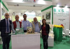 Presso lo stand della sementiera B.V.S. troviamo Claudio Dinacci, Sandro Galanti, Matteo Antonelli, Ernesto Gambardella e Francesca Macchiarulo.