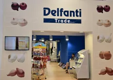 L'azienda Delfanti espone la sua gamma di aglio, cipolle e scalogno, composta da prodotti tradizionali piacentini oltre ad un'attenta selezione delle migliori proposte internazionali Dop e Igp.