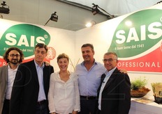 Nello stand SAIS: Fabrizio Corzani, Faliero Liverani, Simona Toloni, Piero Aringoli e Samuele Petruzzi.