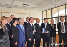 La delegazione cinese assieme ai rappresentanti italiani.