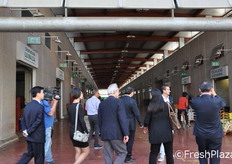 Prosegue la visita all'interno del Mof (Mercato Ortofrutticolo di Fondi).