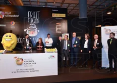 La cerimonia di premiazione si e' svolta nell'area Fruit Fusion, alla presenta, tra gli altri, dello chef (e docente presso la scuola di Master Chef) Jordi Ferre, di Susana Cuevas, direttore di Efe Agro, di Raul Calleja, direttore di Fruit Attraction e di Anabel Siguan, consulente alimentare.