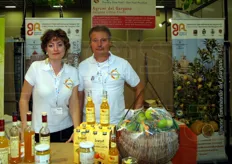 Area Puglia: Giulia Apicella e Lazzaro Russo del Consorzio di Tutela dell'Arancia del Gargano IGP e del Limone Femminello del Gargano IGP.