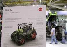 Ad Eima 2014 Claas ha presentato i nuovi trattori Arion 400.