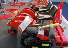 L'azienda Spapperi srl di San Secondo (PG) produce macchine trapiantatrici e macchine raccoglitrici per diversi prodotti orticoli.