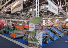 Nata nel 1998 a Cona di Venezia, Ortomec e' azienda leader nel settore delle macchine per la semina e per la raccolta di ortaggi.